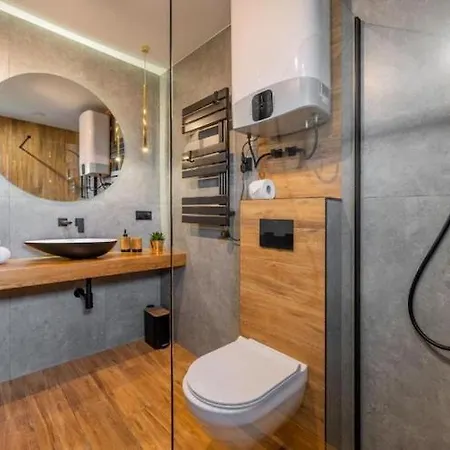 Premium With A Pool, Sauna, Jacuzzi In بيت للعطل Kopań