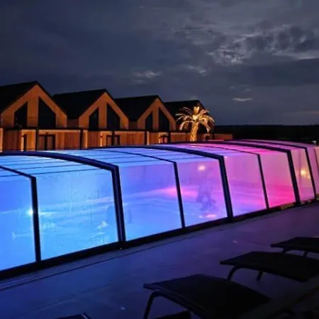 Premium With A Pool, Sauna, Jacuzzi In *